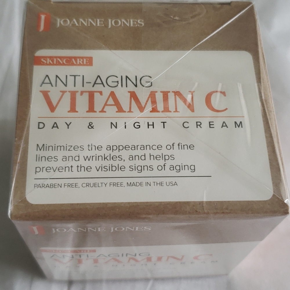 Joanne Jones USA Vitamin C Gold Retinol Anti-Aging Day & Night Cream Face ๐HP๐ - Picture 5 of 6